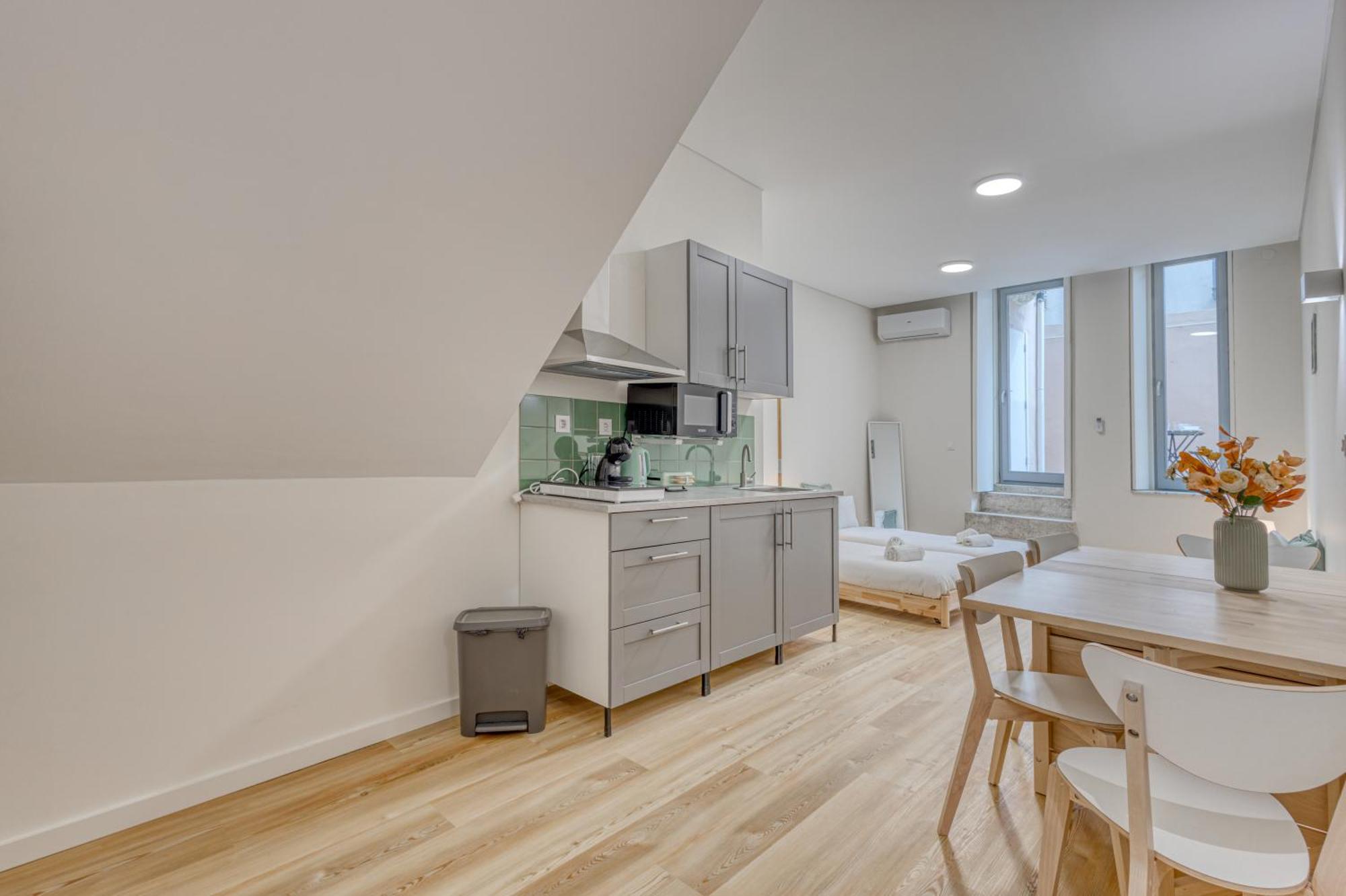 Апартаменты Oporto Guest Casa Dos Clerigos Экстерьер фото