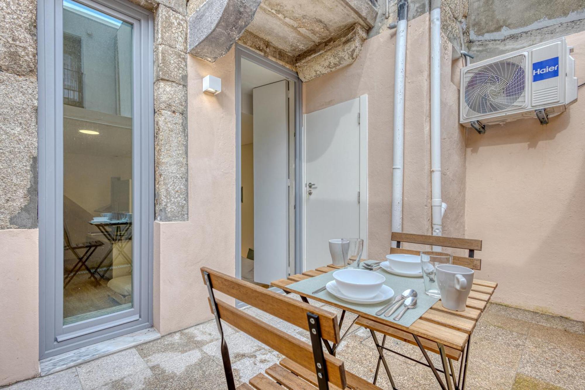 Апартаменты Oporto Guest Casa Dos Clerigos Экстерьер фото