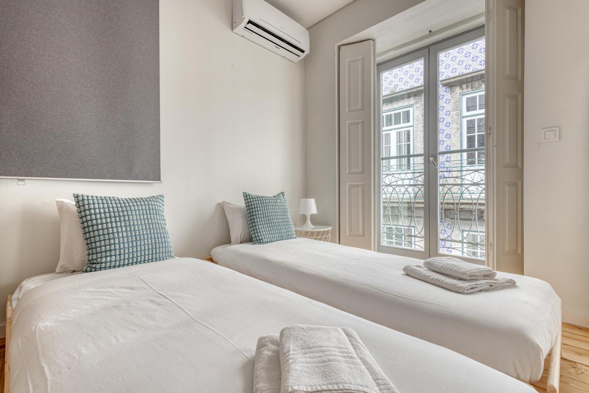 Апартаменты Oporto Guest Casa Dos Clerigos Экстерьер фото